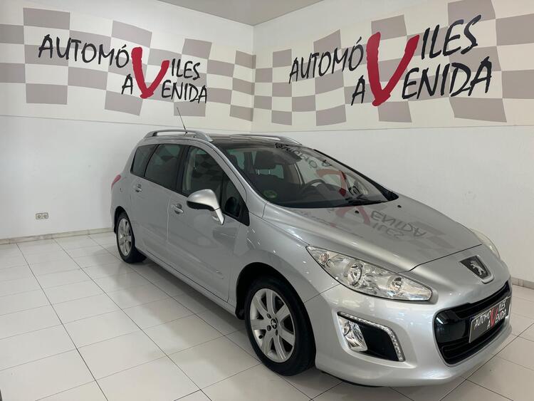 Peugeot 308 SW Active foto miniatura