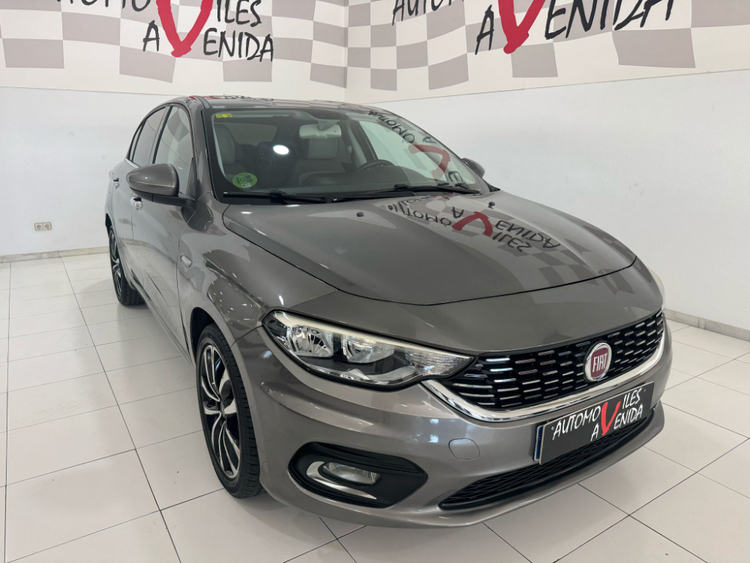 FIAT TIPO 1.4 LOUNGE foto miniatura