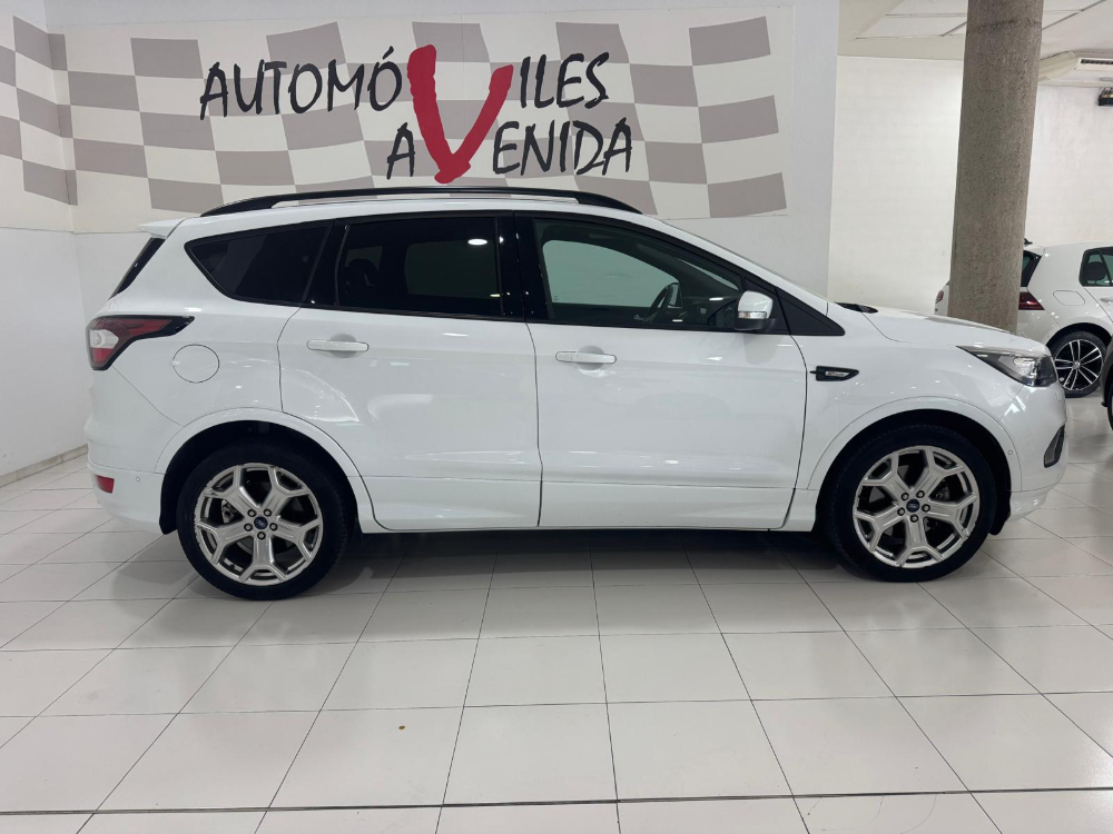 Ford Kuga ST-Line foto 3