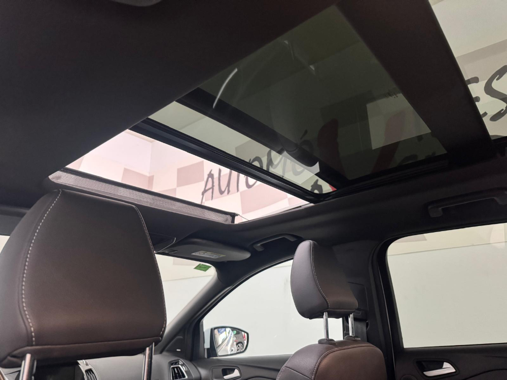 Ford Kuga ST-Line foto 18