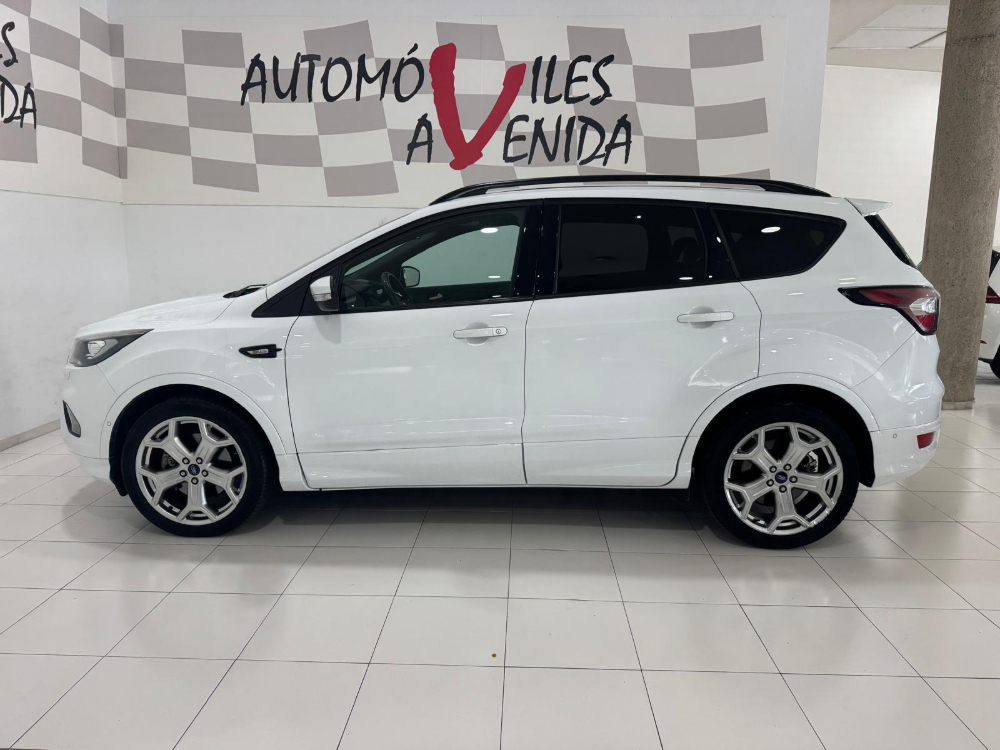 Ford Kuga ST-Line foto 20