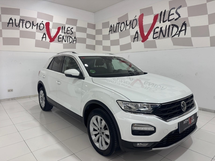 Volkswagen T-Roc Advance foto miniatura