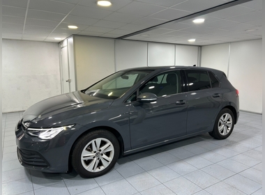 Volkswagen - Golf VIII